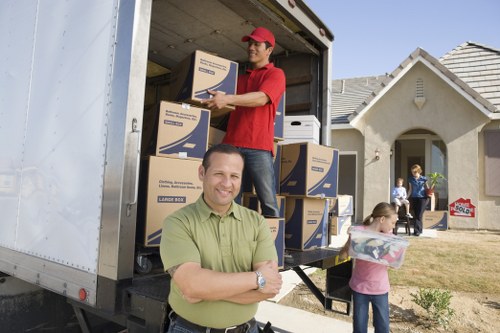 Efficient man and van transport in Bow for local moves
