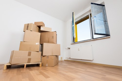 Local Bow moving truck for flats, houses, and nearby East London relocations